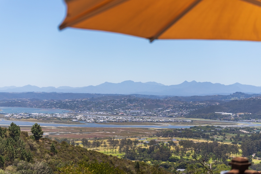 5 Bedroom Property for Sale in Pezula Golf Estate Western Cape